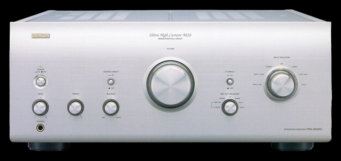 DENON PMA-2000AE